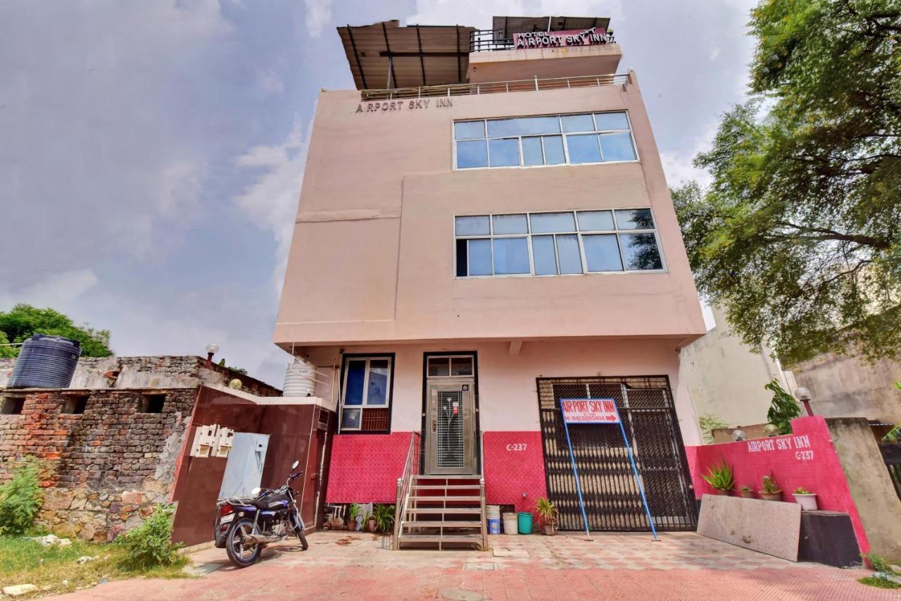 Oyo 82292 Hotel Airport Sky Inn Jaipur Luaran gambar